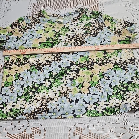 H&M Multicolor Floral T-Shirt - Picture 4 of 6